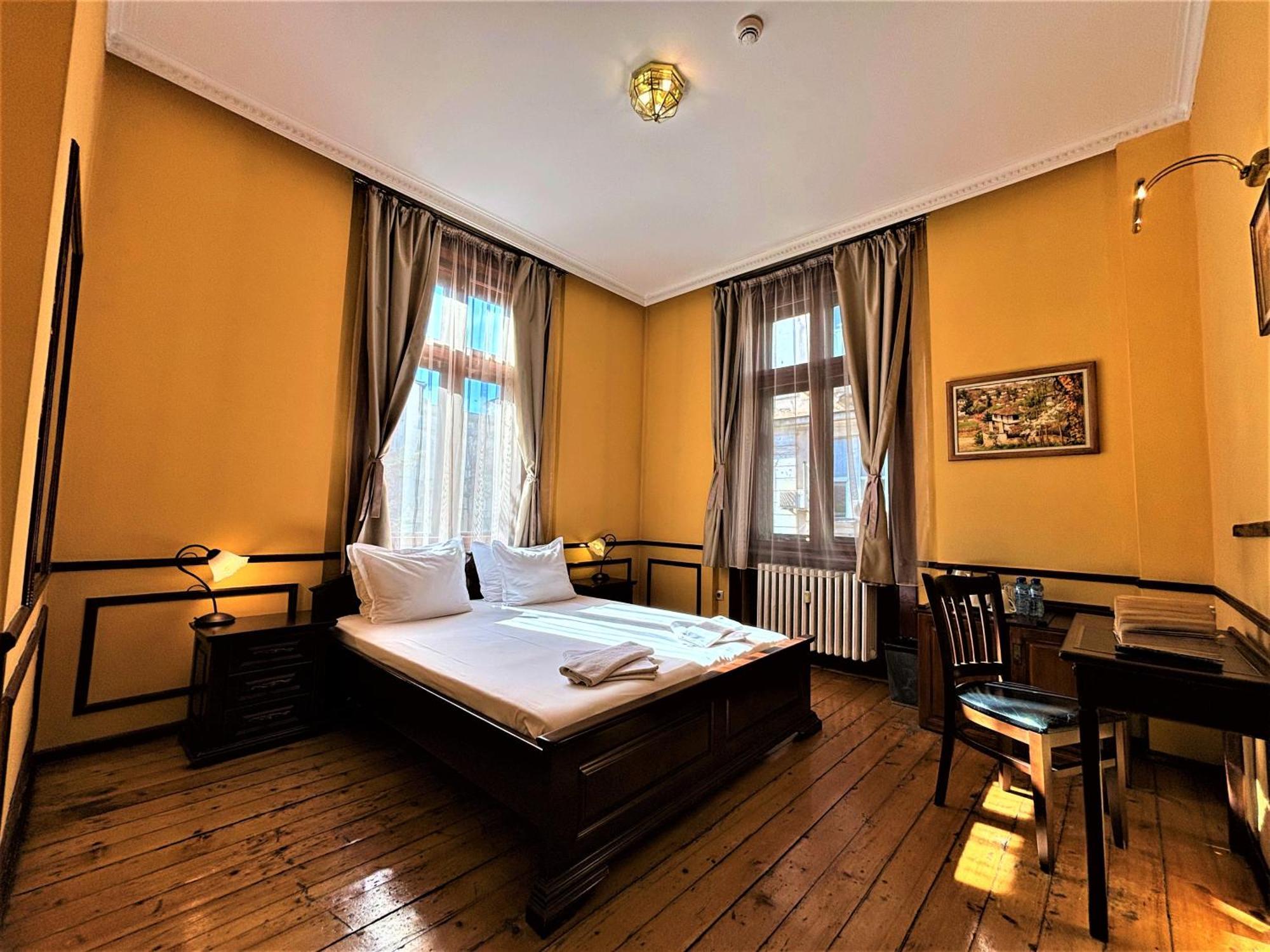L'Opera Guest House Sofia Exterior photo
