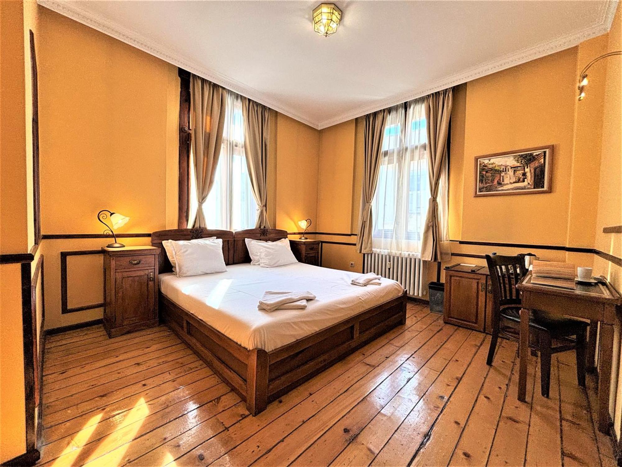 L'Opera Guest House Sofia Exterior photo