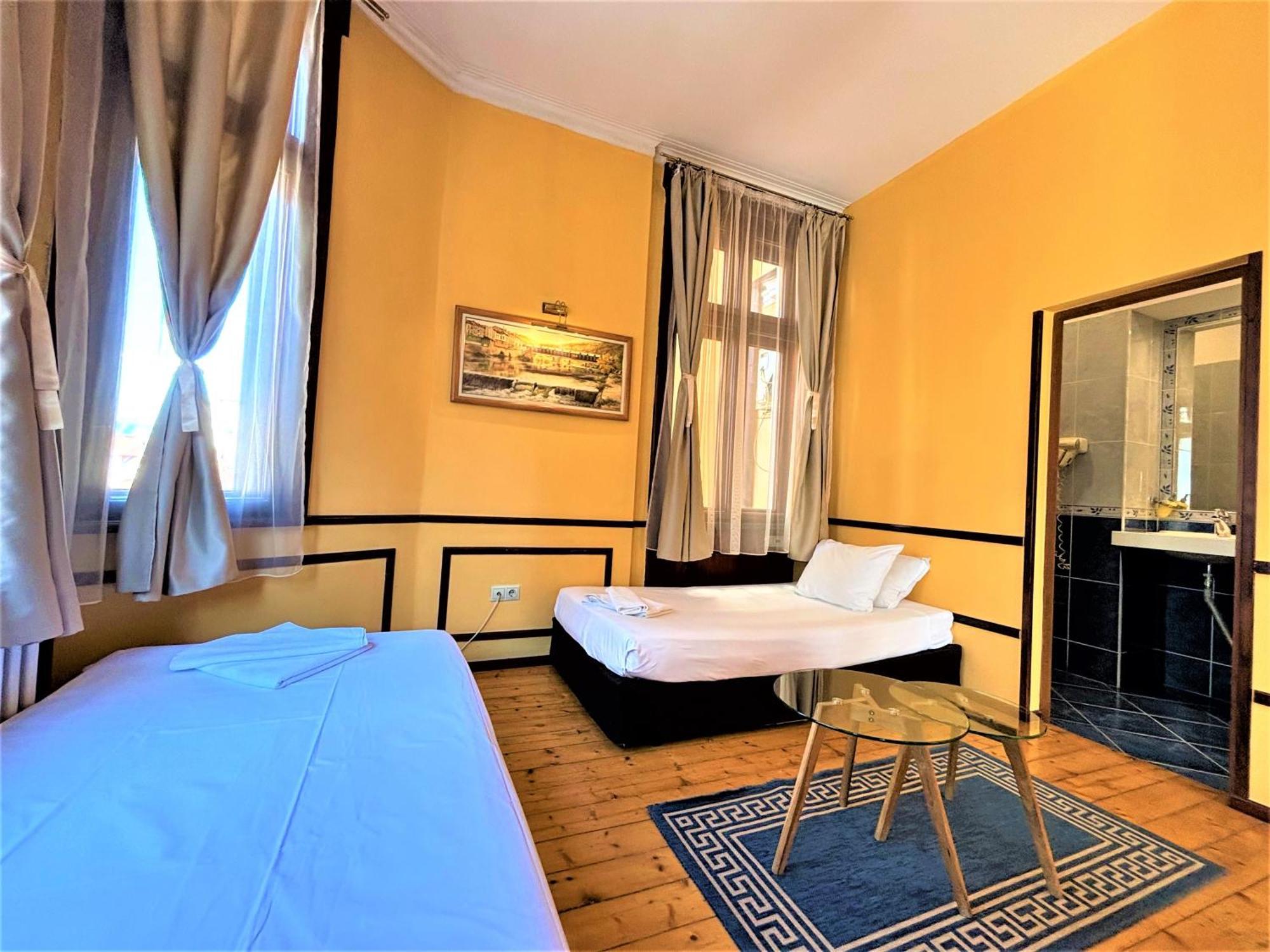 L'Opera Guest House Sofia Exterior photo