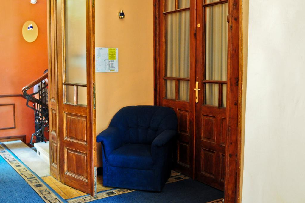 L'Opera Guest House Sofia Exterior photo