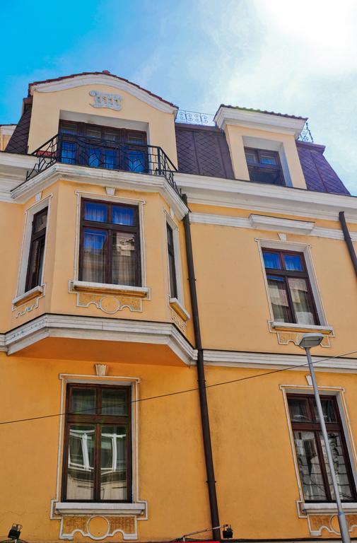 L'Opera Guest House Sofia Exterior photo